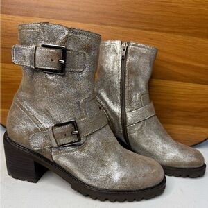 Seychelles Run Free Moto Boots Pewter Suede Size 9 Buckle Zip